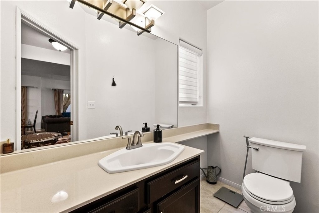 703 Locust Street - Photo 2