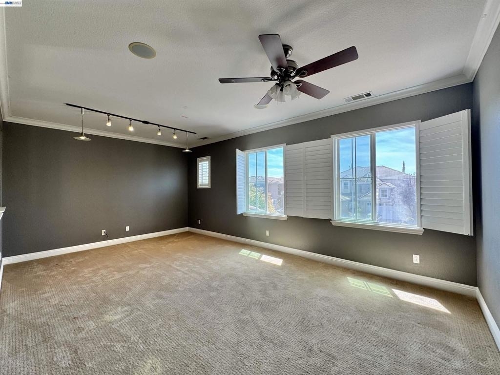 2458 Marsanne St - Photo 14