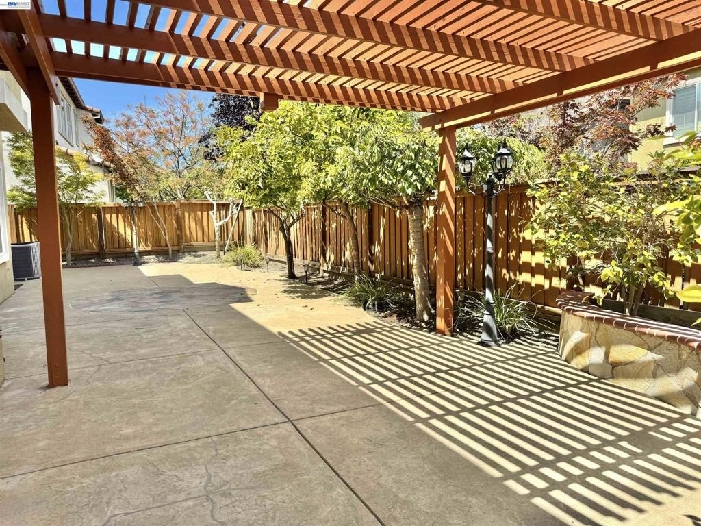 2458 Marsanne St - Photo 23