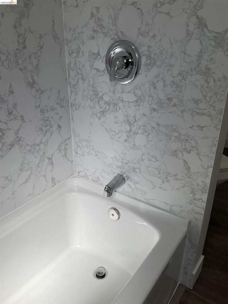 1120 Maple Street - Photo 6