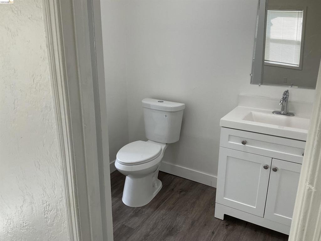 1120 Maple Street - Photo 5