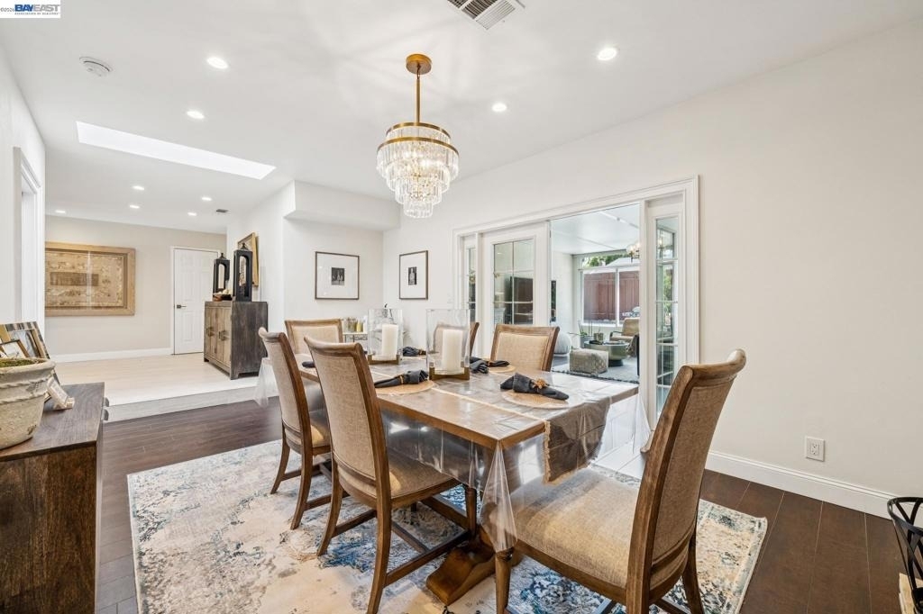 2485 Medallion Dr - Photo 17