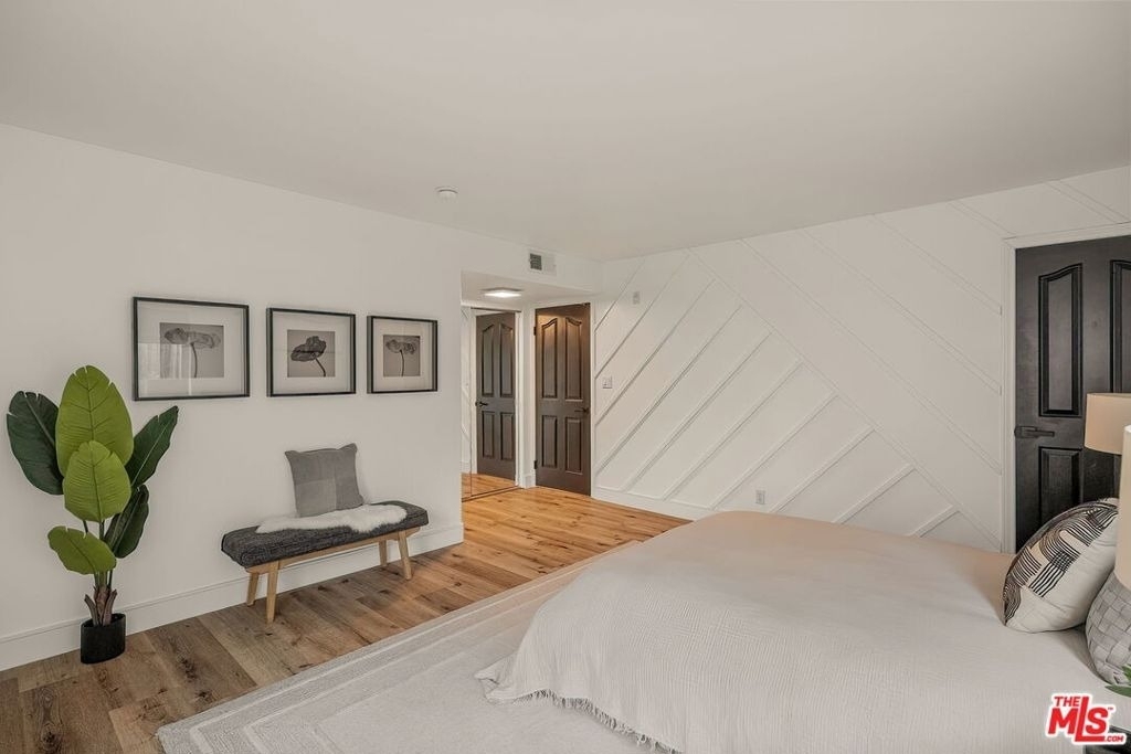 1160 Granville Avenue - Photo 18
