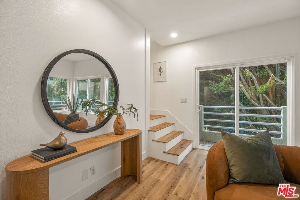 1160 Granville Avenue - Photo 14