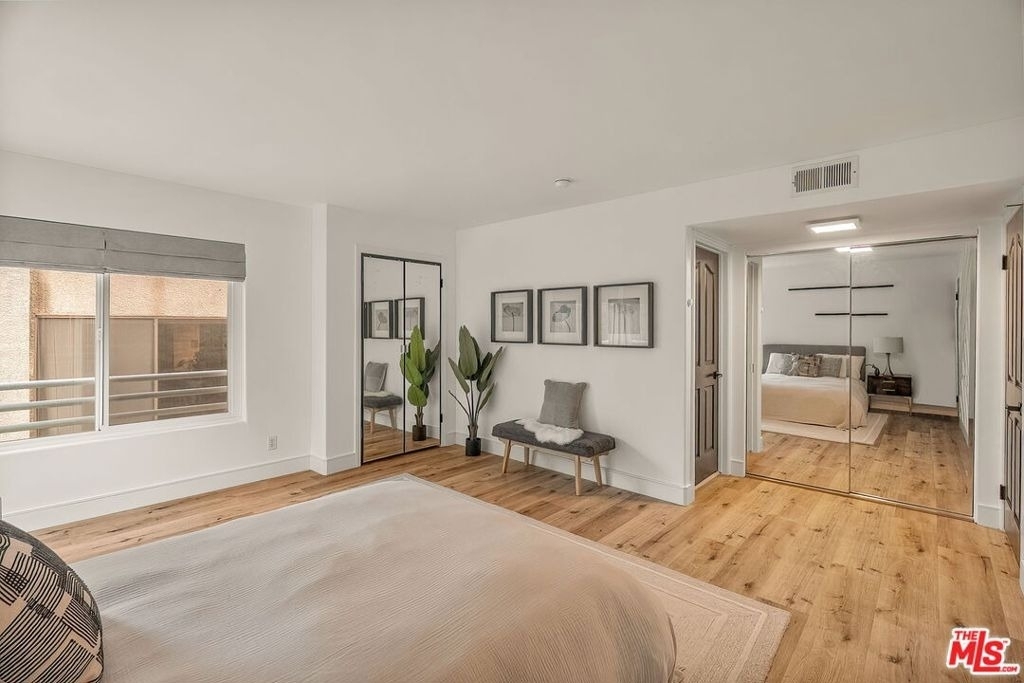 1160 Granville Avenue - Photo 16
