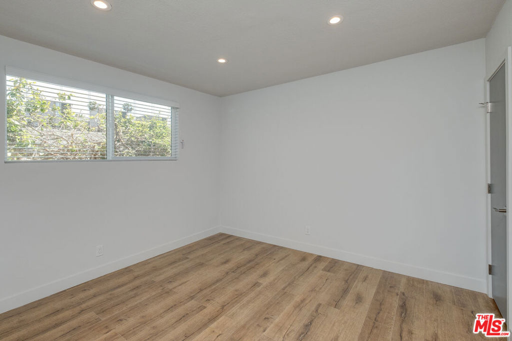 4140 Grand View Boulevard - Photo 6