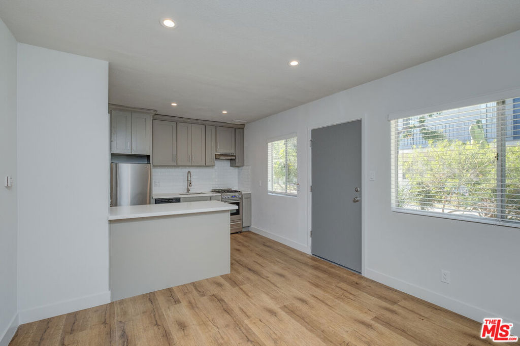 4140 Grand View Boulevard - Photo 1