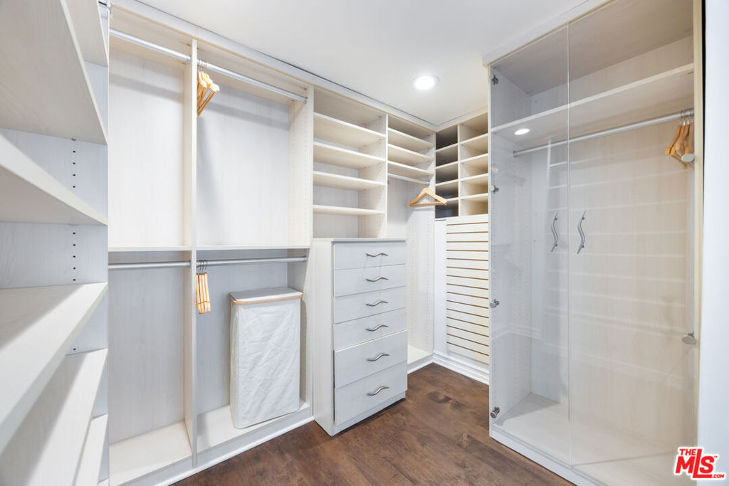 1398 Miller Drive - Photo 24