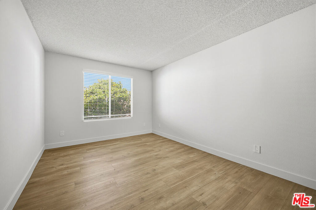 1352 S Carmelina Avenue - Photo 7