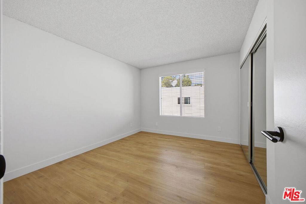 1352 S Carmelina Avenue - Photo 12