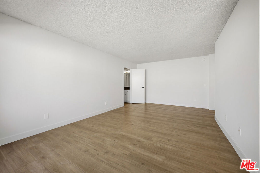 1352 S Carmelina Avenue - Photo 3