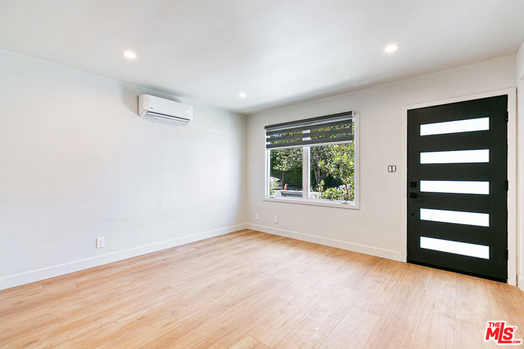 10420 Regent Street - Photo 6