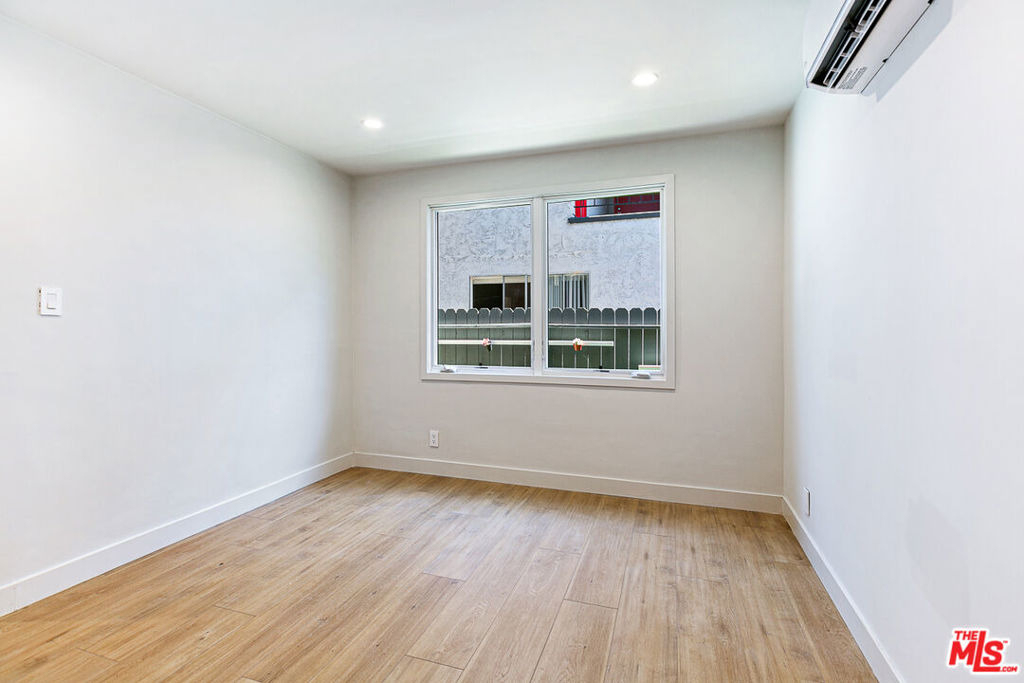 10420 Regent Street - Photo 12