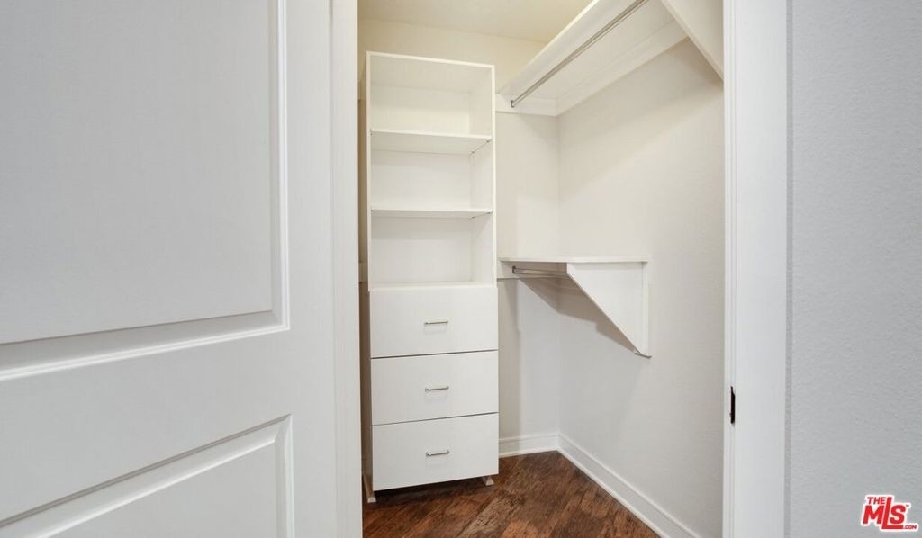 7660 Beverly Boulevard - Photo 4