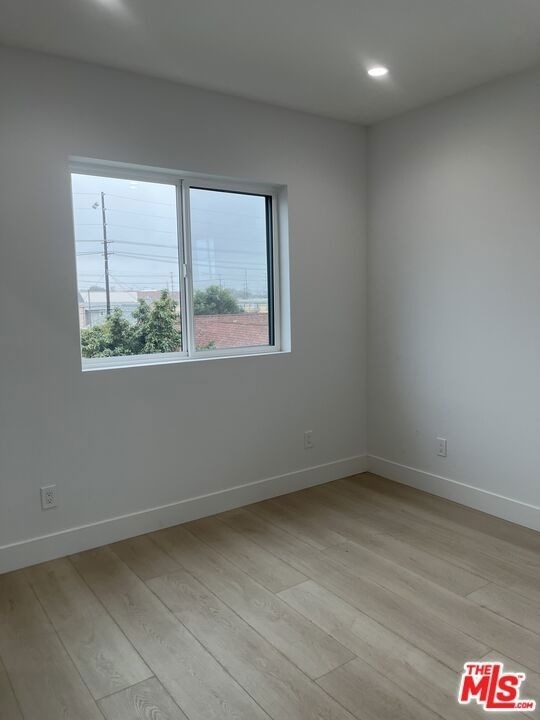 212 E 29th Street - Photo 25
