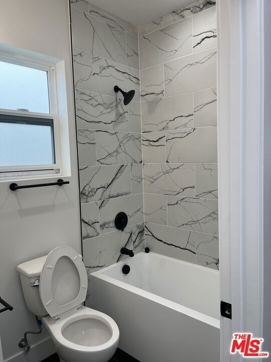 212 E 29th Street - Photo 24
