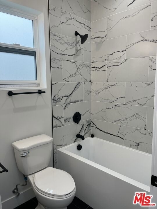 212 E 29th Street - Photo 27