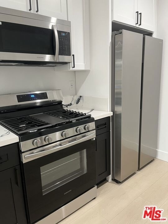 212 E 29th Street - Photo 8