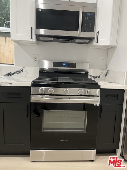 212 E 29th Street - Photo 6