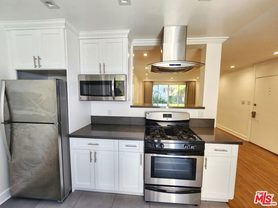 142 A San Vicente Blvd - Photo 3