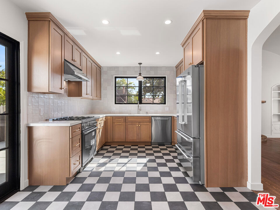 926 E Dryden Street - Photo 14