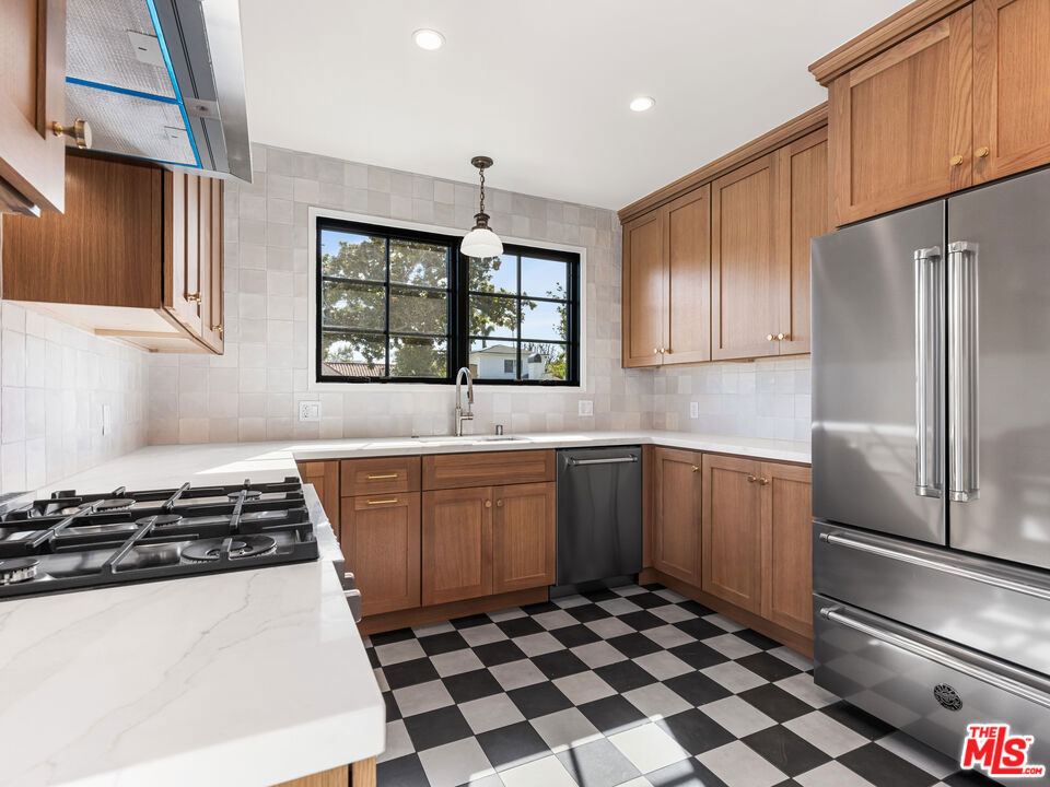 926 E Dryden Street - Photo 17