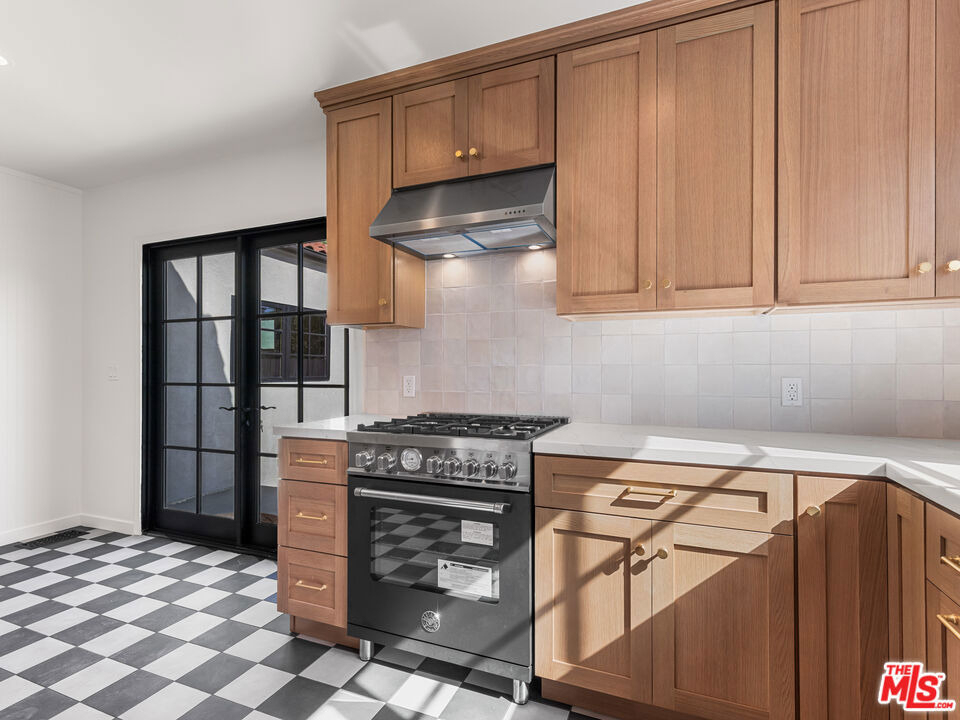 926 E Dryden Street - Photo 19