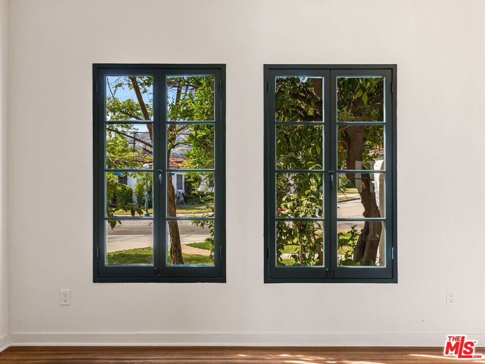 926 E Dryden Street - Photo 8