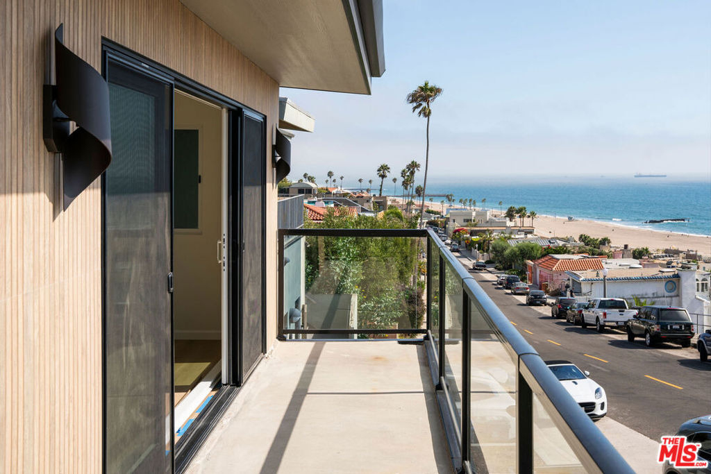 7000 Vista Del Mar Lane - Photo 9