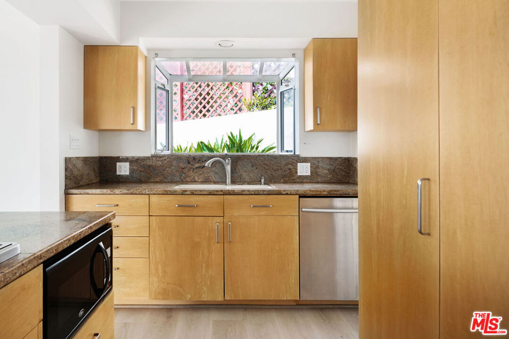 7000 Vista Del Mar Lane - Photo 14