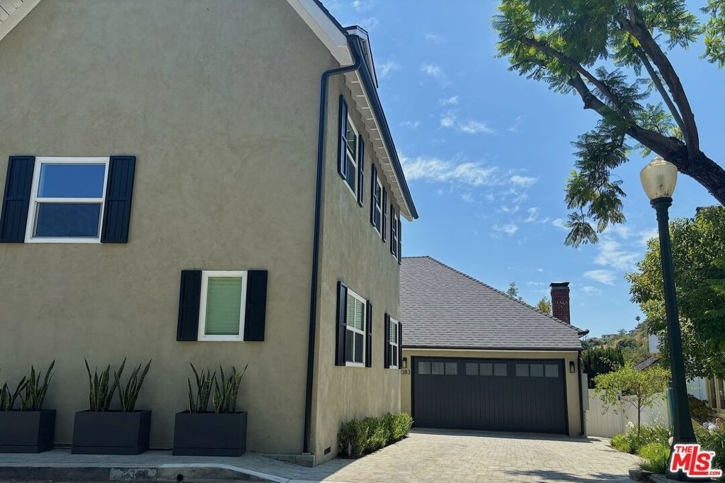 2383 Panorama Terrace - Photo 31