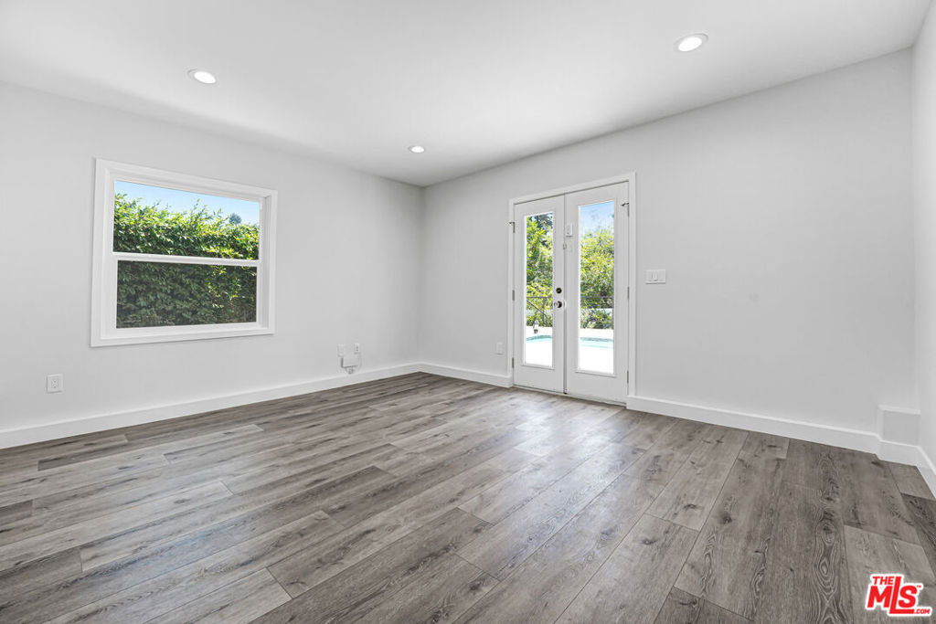 2383 Panorama Terrace - Photo 27