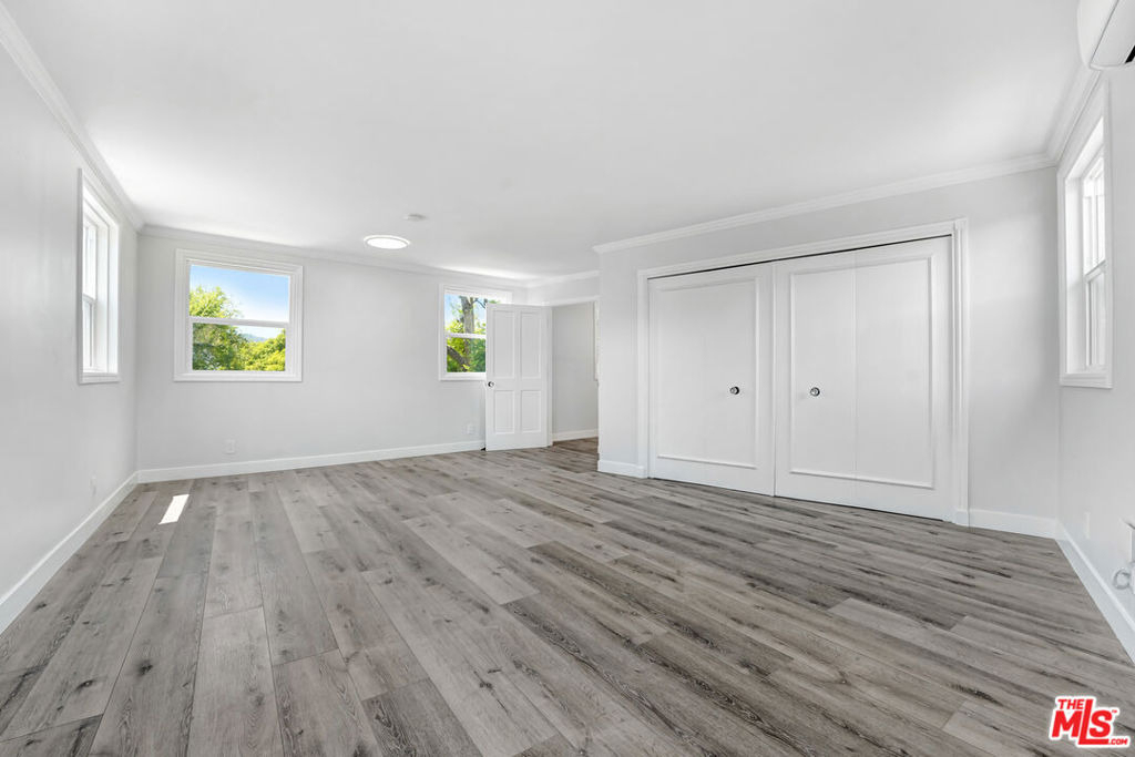 2383 Panorama Terrace - Photo 10