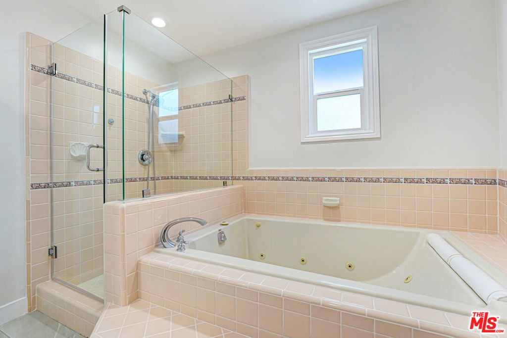 2383 Panorama Terrace - Photo 18