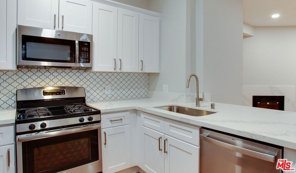 5557 W 6th Street - Photo 0