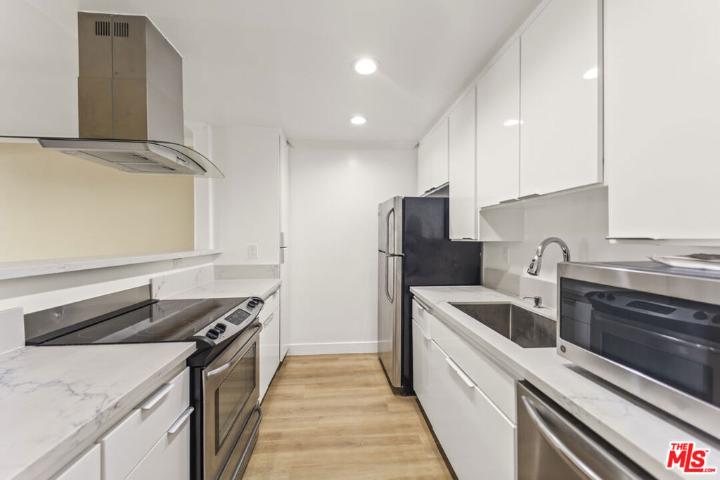 2901 4th Street - Photo 8