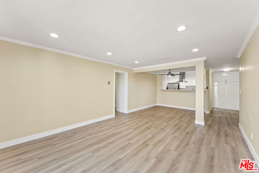 2901 4th Street - Photo 2