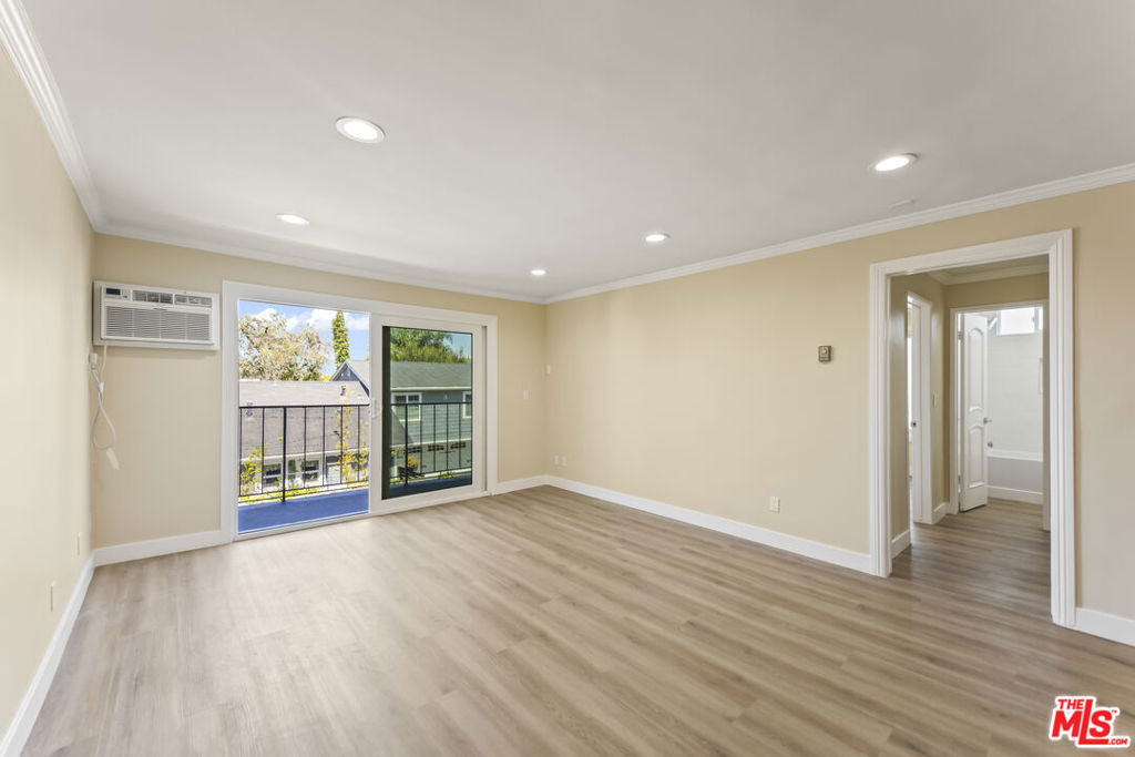 2901 4th Street - Photo 4