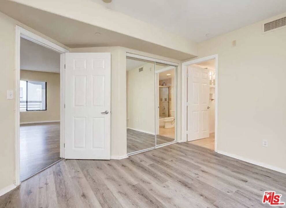 6815 Baird Avenue - Photo 8