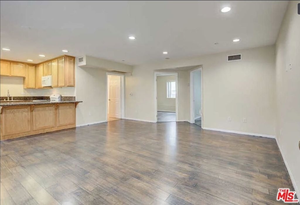 6815 Baird Avenue - Photo 0