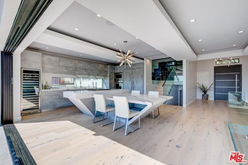 8401 Wyndham Road - Photo 23