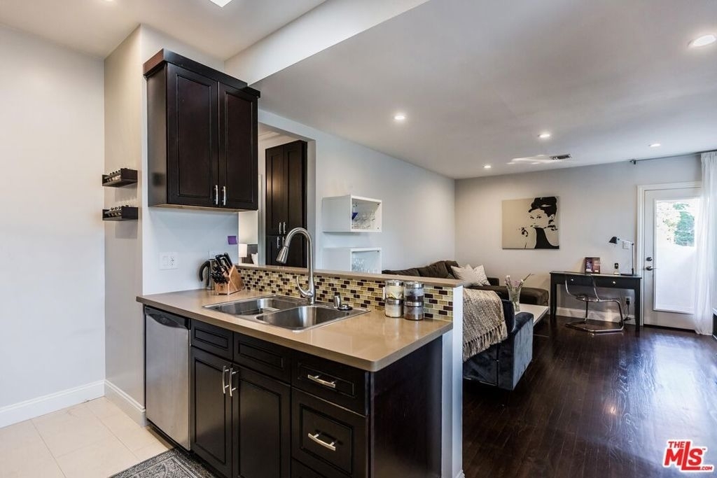 4409 Irvine Avenue - Photo 11