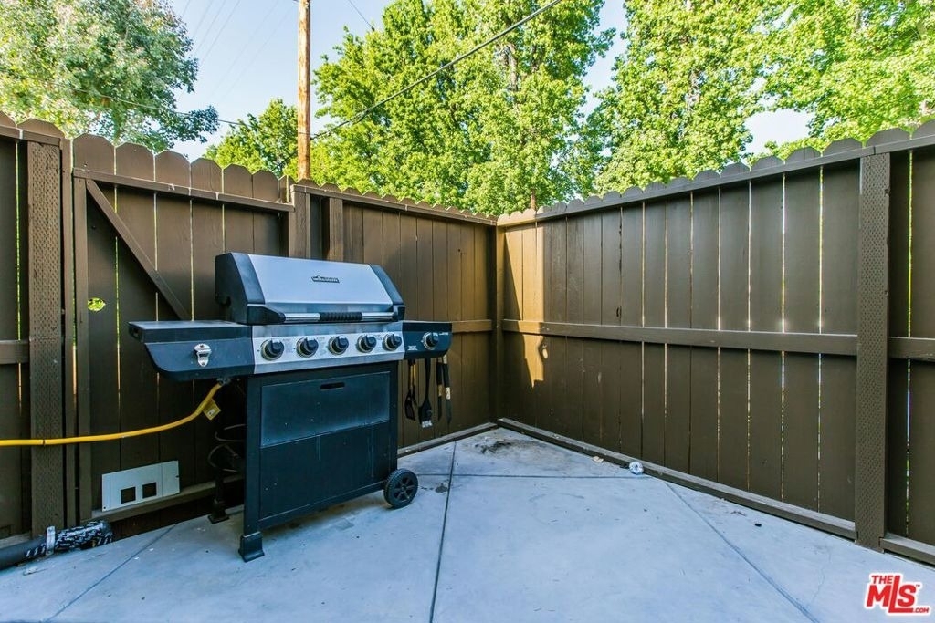 4409 Irvine Avenue - Photo 22