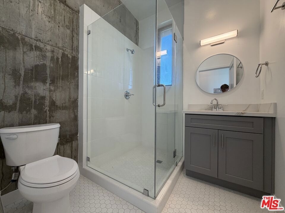 1870 E 1st Street - Photo 8