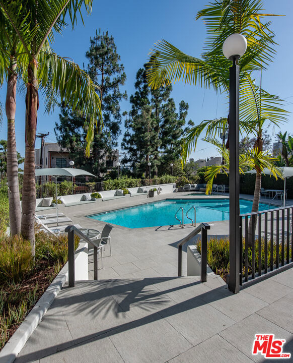 8787 Shoreham Drive - Photo 6