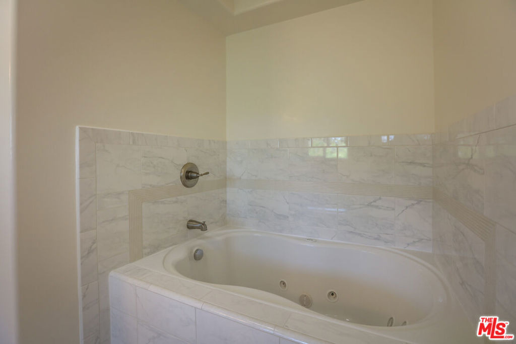 1171 Franklin Street - Photo 25