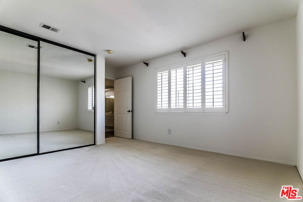 19550 Turtle Springs Way - Photo 18