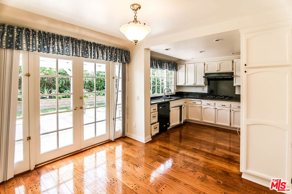 19550 Turtle Springs Way - Photo 5