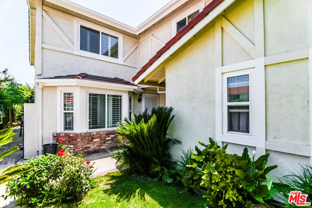 19550 Turtle Springs Way - Photo 1