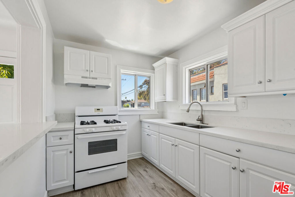 254 5th Avenue - Photo 7